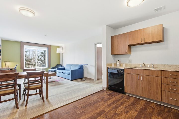Holiday Inn Express & Suites Bethlehem Arpt-Allentown Area
