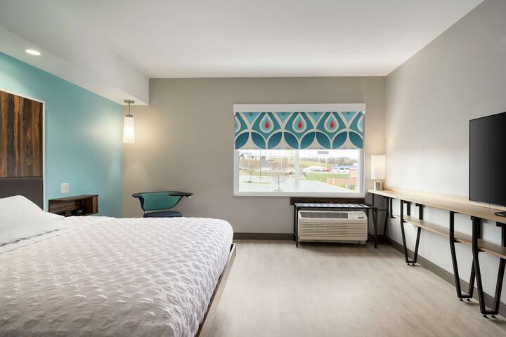 Tru by Hilton York