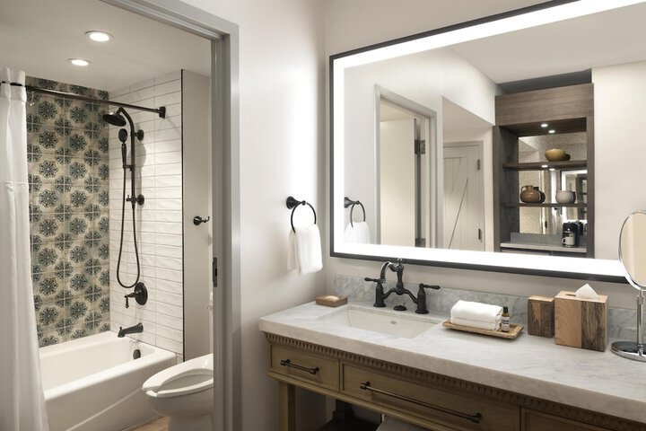 Hyatt Regency Hill Country Resort and Villas