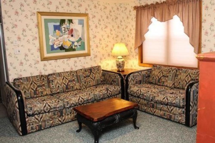 Room 36 of 66