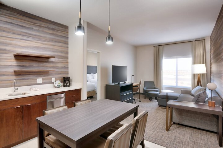 Room 30 of 43
