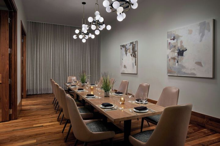 Dining 55 of 79