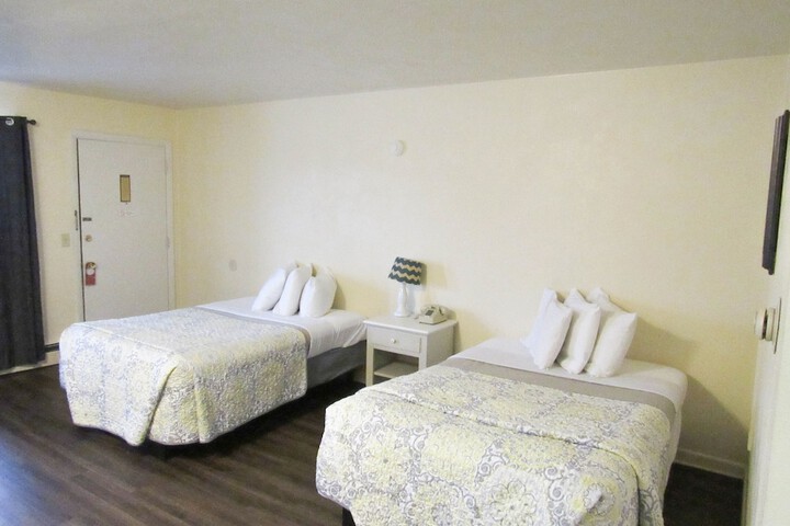 Room 15 of 18