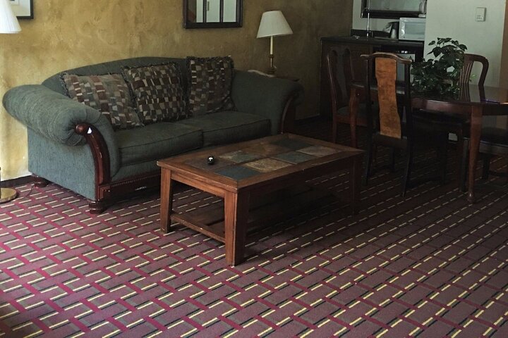Room 16 of 35