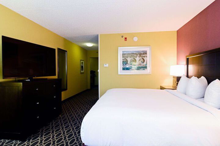 Room 20 of 34