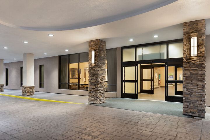 Holiday Inn Rock Island by IHG