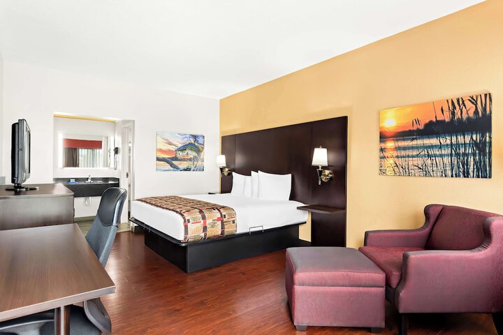 Room 19 of 27