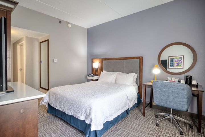 Room 9 of 20