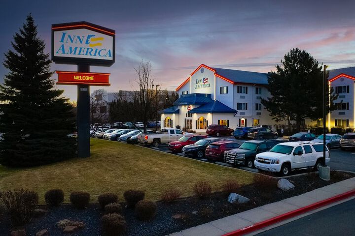 Hotel 4 of 52