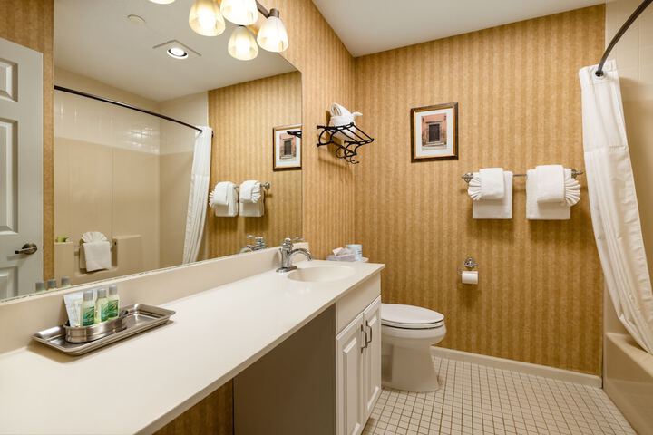 Room 166 of 279