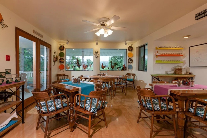 HILLSIDE HOUSE BED AND BREAKFAST