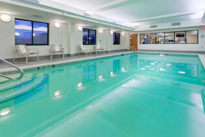 Holiday Inn Express Hotel & Suites Rochester - Victor by IHG