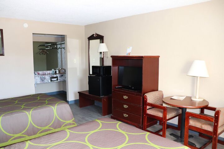 Room 19 of 25