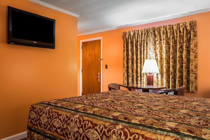 Room 14 of 26