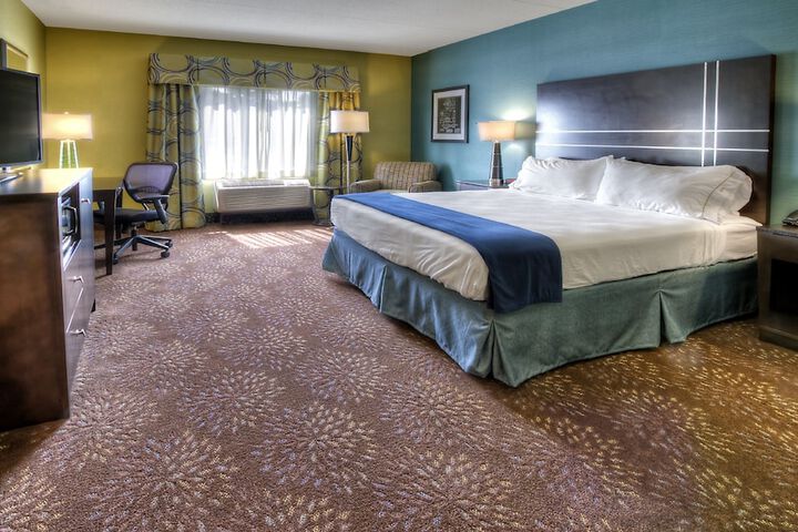 Holiday Inn Express & Suites Pittsburgh SW - Southpointe by IHG