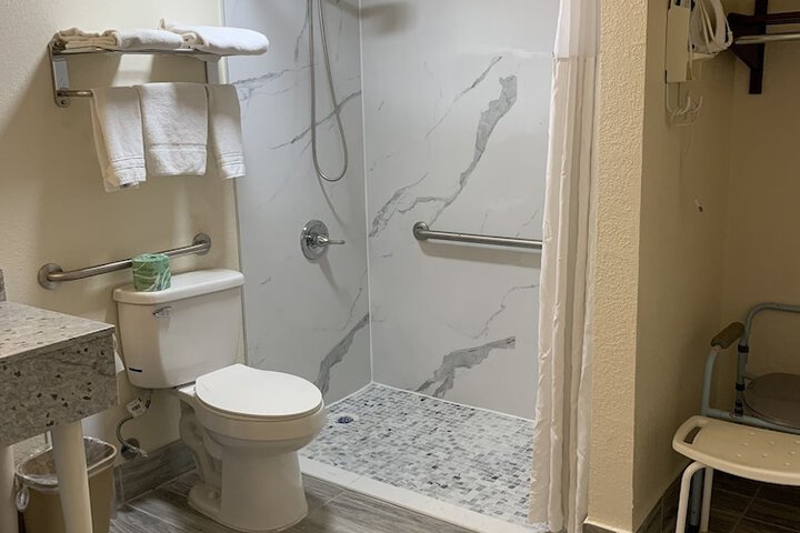 Room 7 of 23
