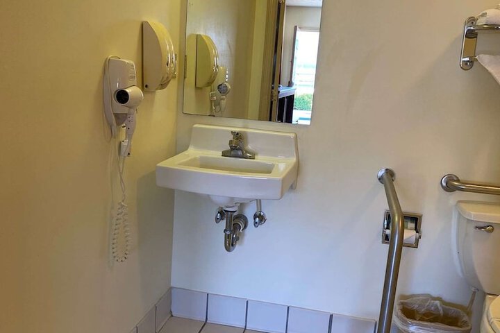Country Hearth Inn & Suites Union City