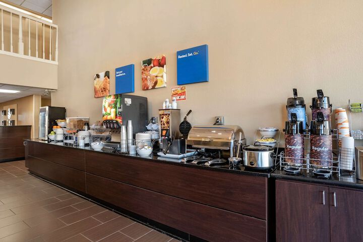 Breakfast/Coffee Service 60 of 64