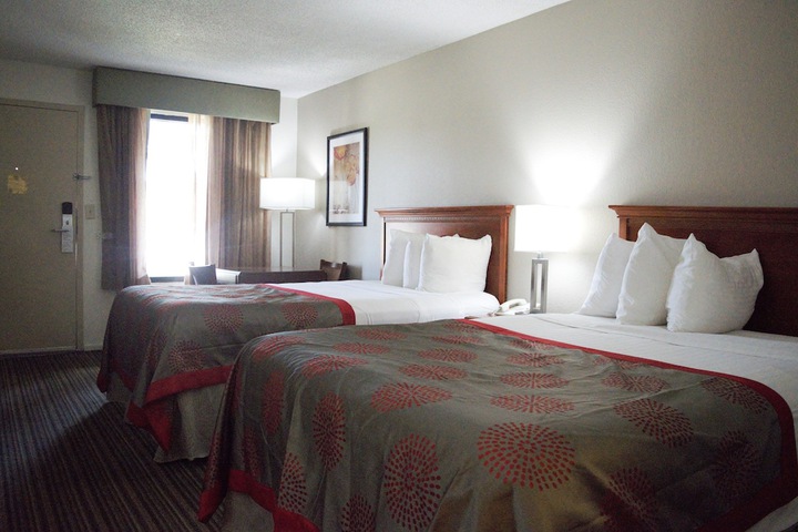 Room 20 of 34