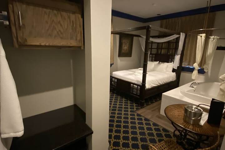 Room 63 of 151