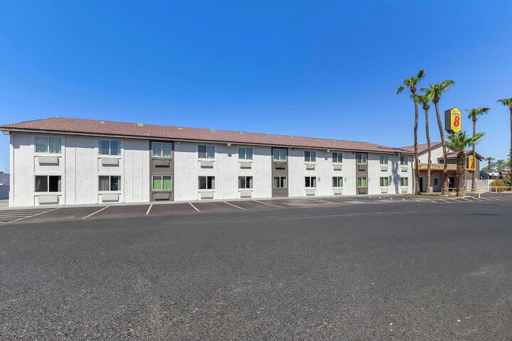 Super 8 by Wyndham Goodyear / Phoenix Area