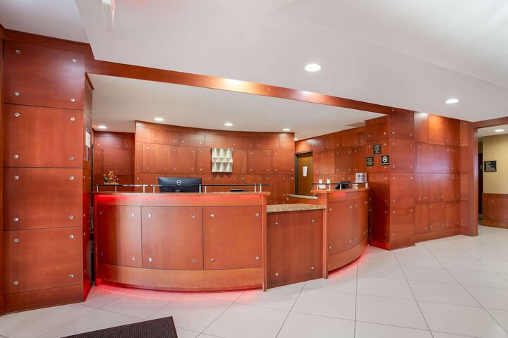 Best Western Plus Flowood Inn & Suites