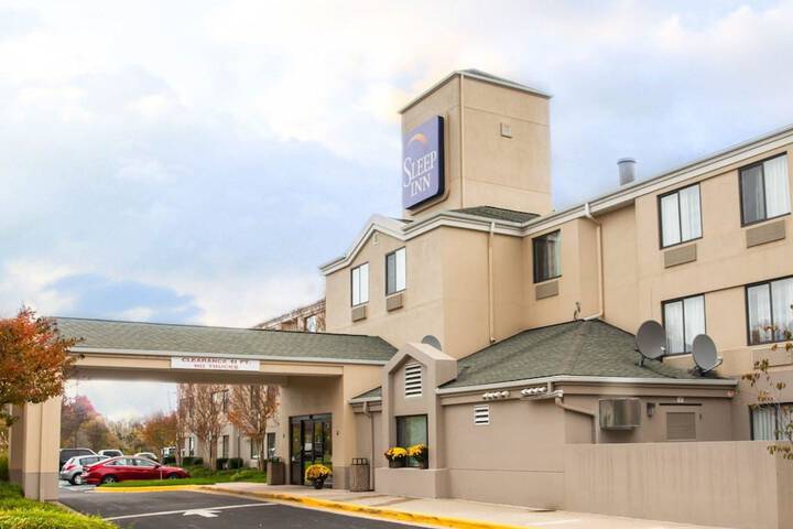 Hotel 2 of 35