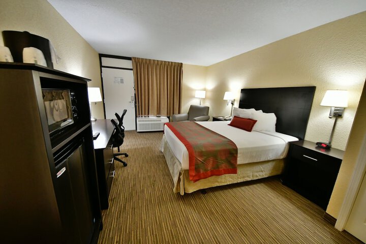 Room 38 of 69