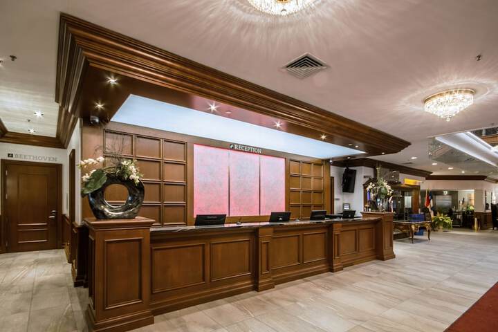 Hotel Interior 13 of 127