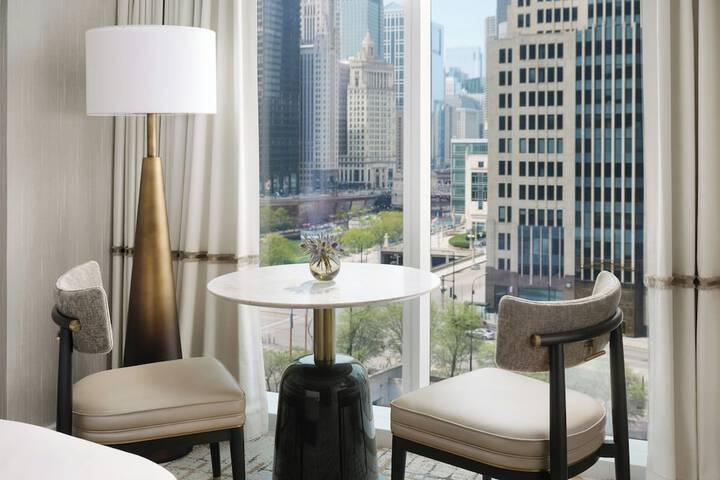 Loews Chicago Hotel