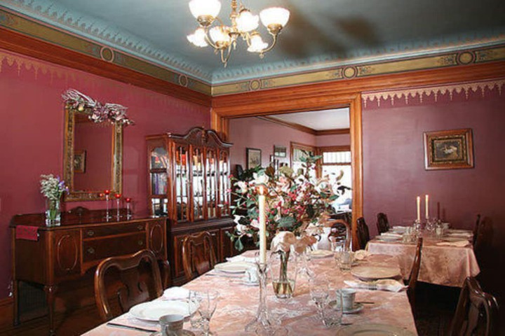 Dining 61 of 72