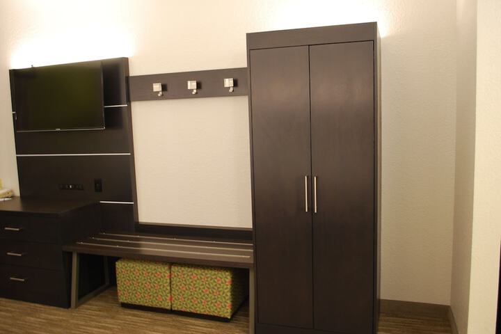 Holiday Inn Express Hotel and Suites Kingsport by IHG