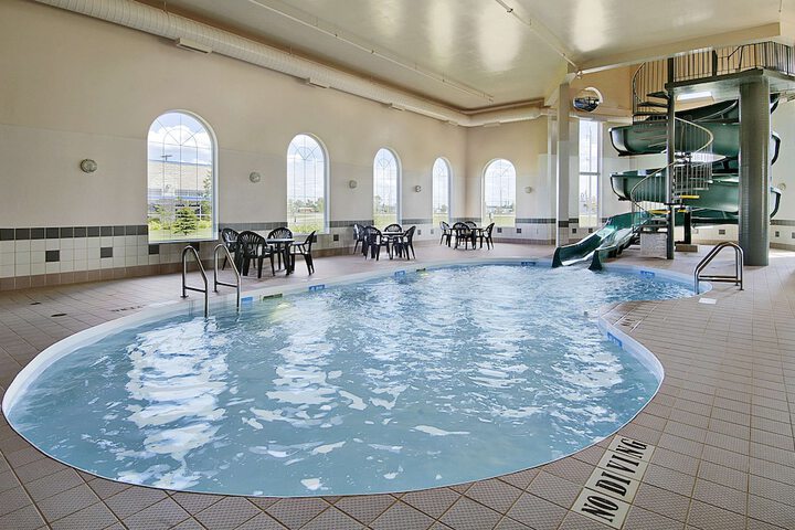Pool 4 of 20