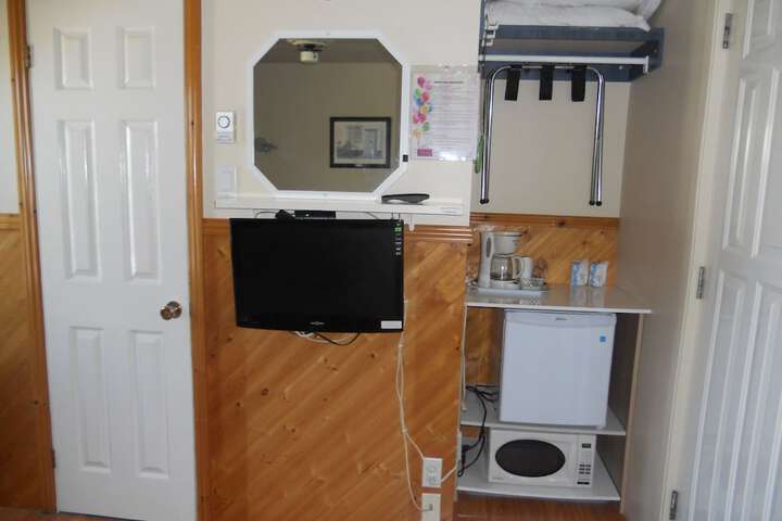 Room 13 of 48