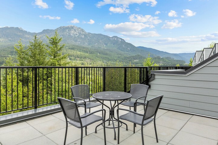Terrace/Patio 43 of 45
