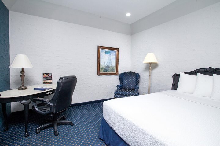 Chateau Hotel and Conference Center