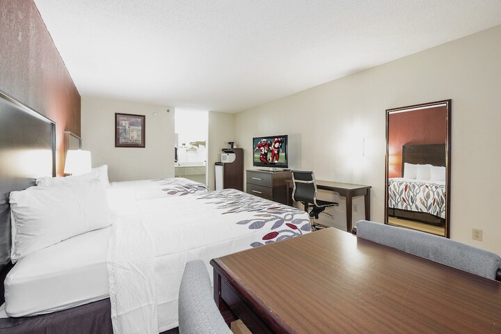 Red Roof Inn & Suites Rome