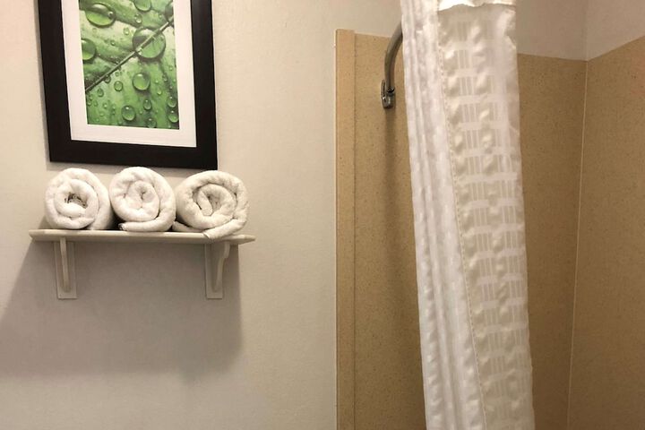 Room 30 of 35