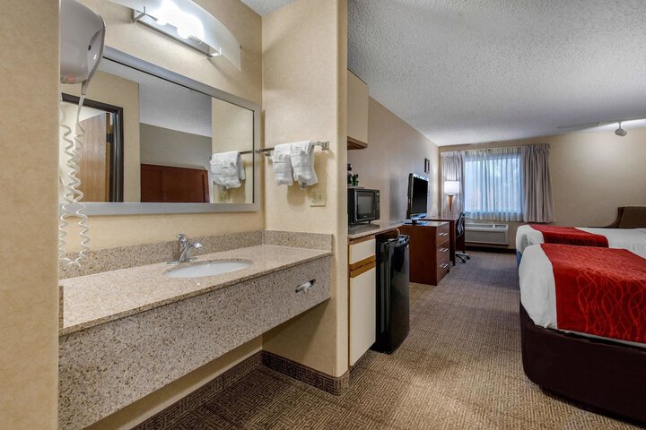 Room 31 of 40