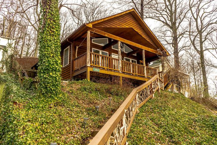 The Chimney Rock Inn & Cottages
