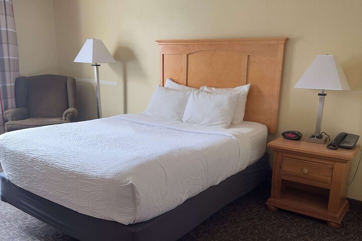 Room 16 of 50
