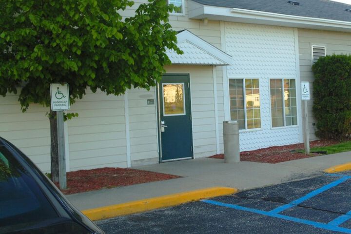 American Inn and Suites Houghton Lake