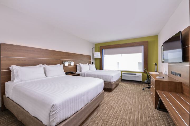 Room 32 of 57