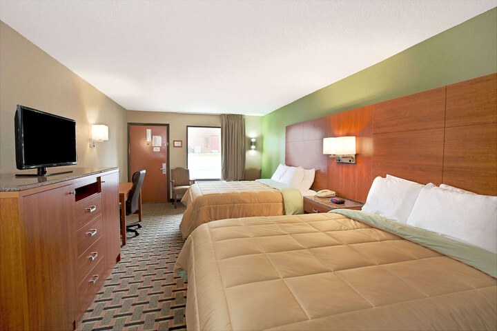 Room 28 of 36