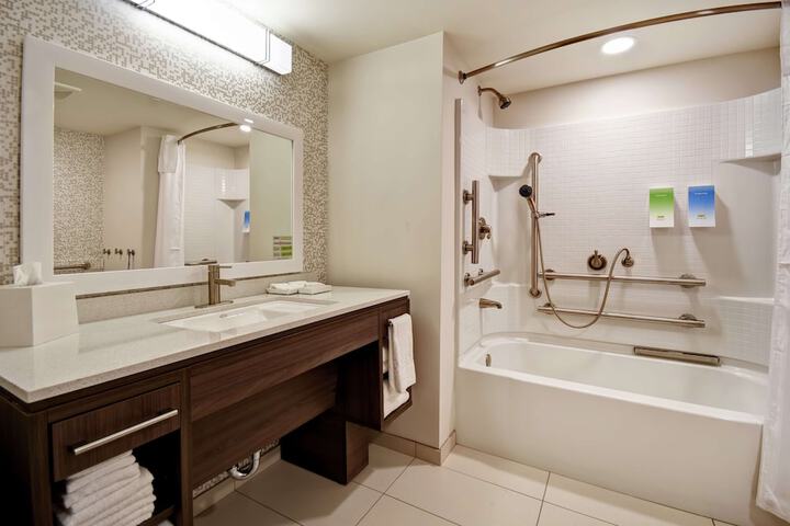 Room 14 of 45