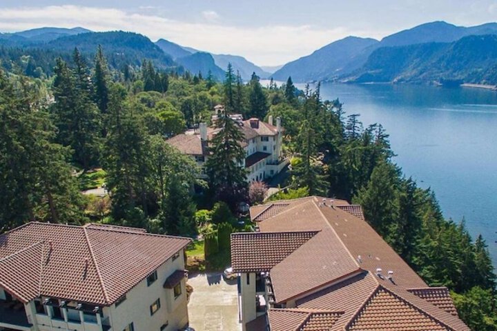 Columbia Cliff Villas Hotel