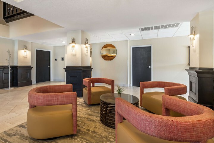 Hotel Interior 4 of 39