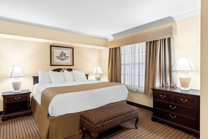Best Western Forest Inn