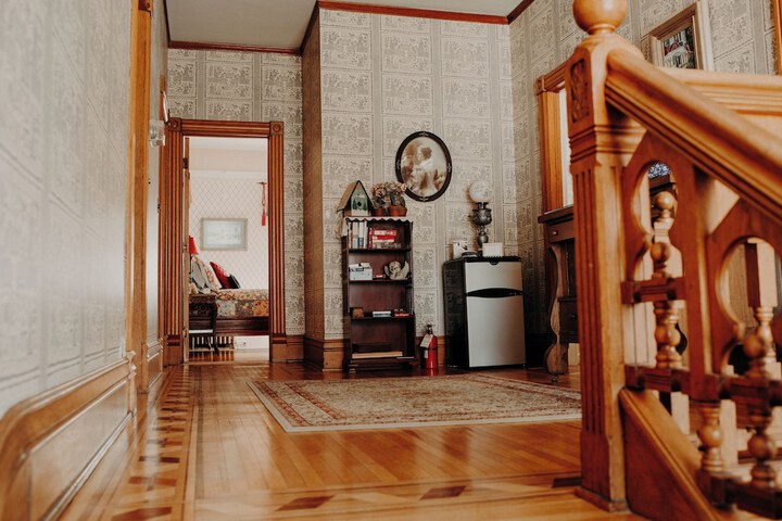 Room 60 of 76