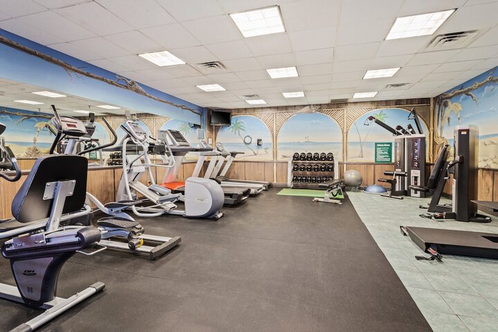 Holiday Inn & Suites Clearwater Beach S-Harbourside by IHG
